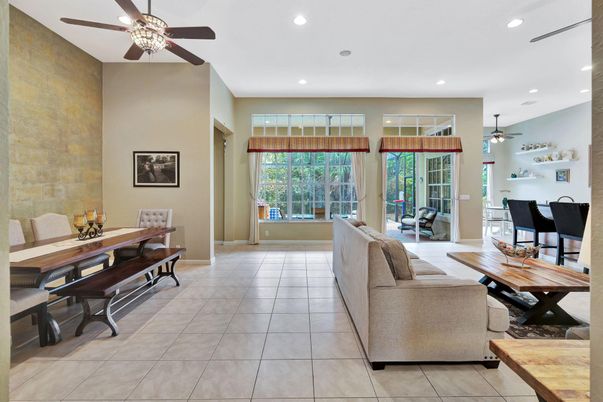 Dining room, Interior, Living room, Recessed Lighting