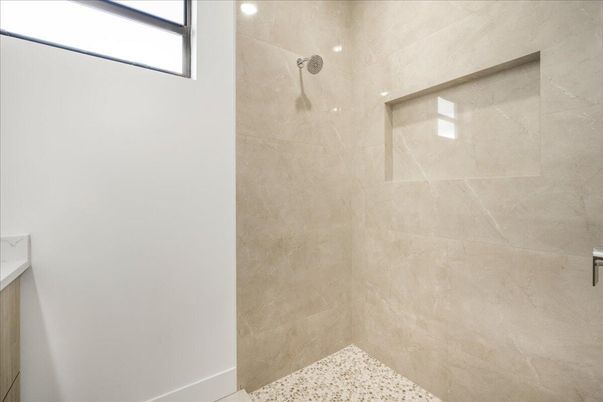 Bathroom, Interior, Recessed Lighting