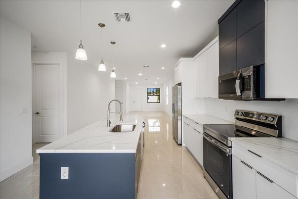 Interior, Kitchen, Pendant Lights, Recessed Lighting