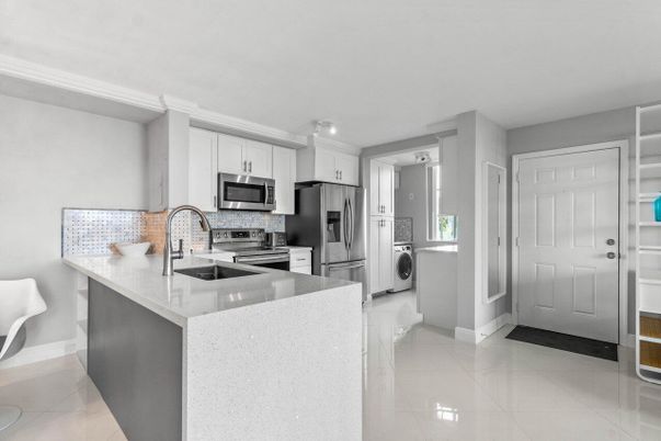 Interior, Kitchen, Stainless Steel Appliances, Washer