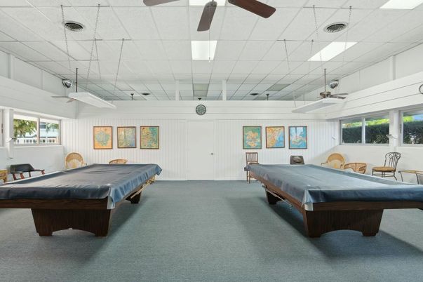 Billiard Table, Game Room, Interior