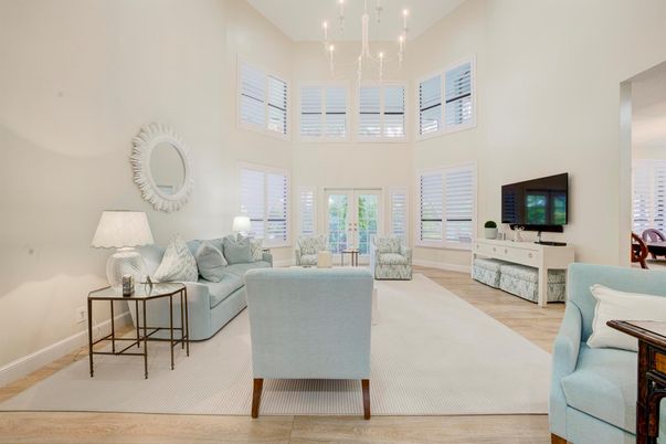Chandelier, Interior, Living room, Wood Texture Flooring