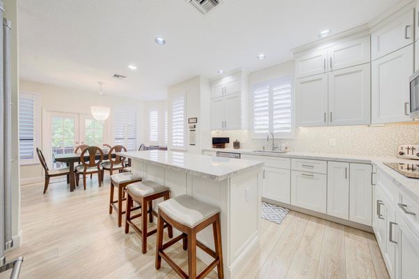 Chandelier, Dining room, Interior, Kitchen, Recessed Lighting, Wood Texture Flooring