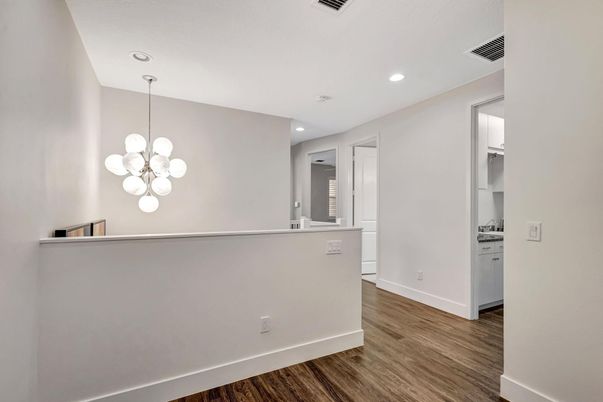 Interior, Pendant Lights, Recessed Lighting, Wood Texture Flooring
