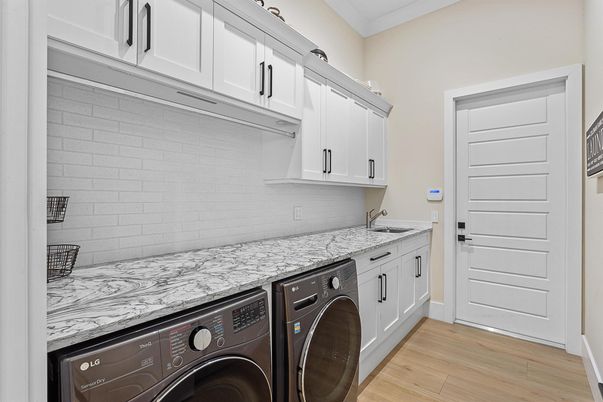 Interior, Washer, Wood Texture Flooring