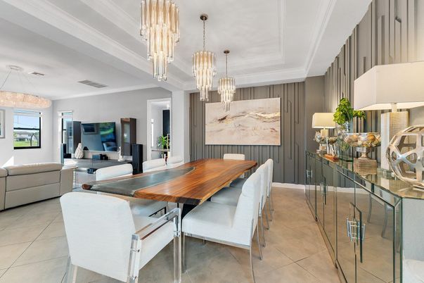 Chandelier, Dining room, Interior, Living room
