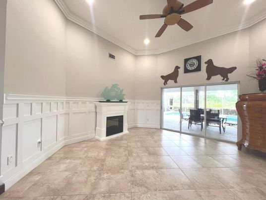 Fireplace, Interior, Recessed Lighting