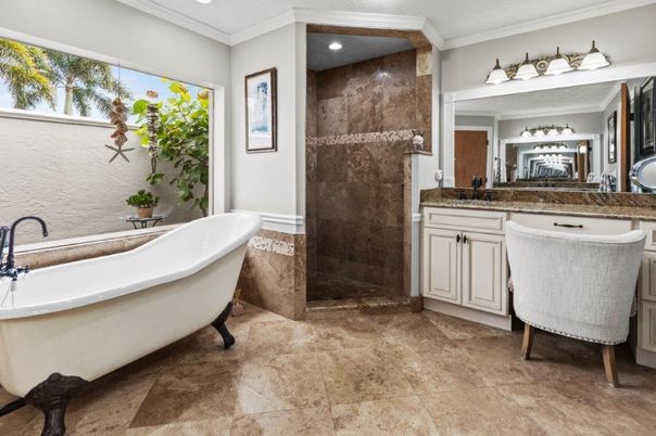 Bathroom, Dual Sink Vanities, Free Standing Baths, Interior, Recessed Lighting