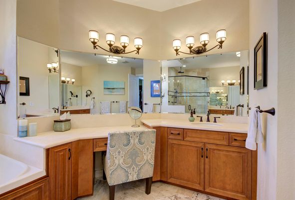 Bathroom, Dual Sink Vanities, Interior