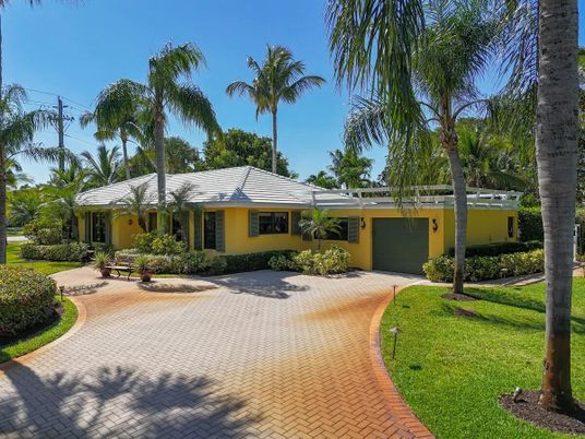Attached, Backyard, Exterior, Facade, Ranch