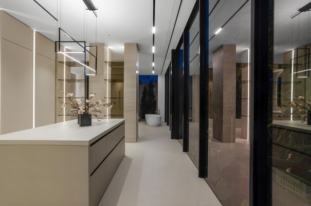 Bathroom, Free Standing Baths, Interior, Pendant Lights