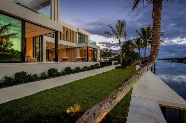 Backyard, Exterior, Water