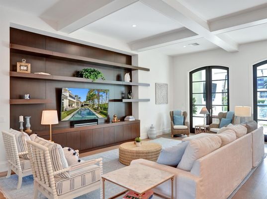 Interior, Living room, Recessed Lighting, Wood Texture Flooring