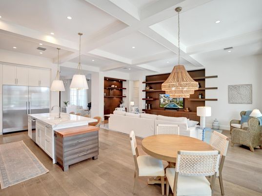 Dining room, Interior, Kitchen, Living room, Pendant Lights, Recessed Lighting, Stainless Steel Appliances, Wood Texture Flooring