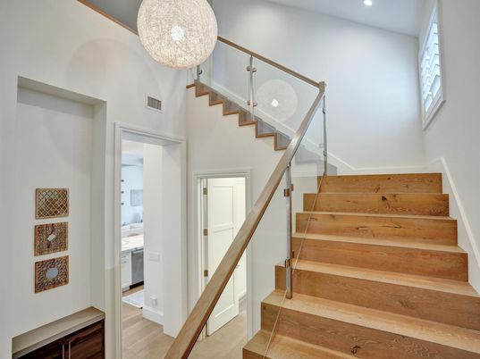 Interior, Recessed Lighting, Wood Texture Flooring