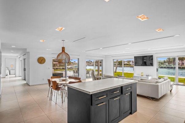 Dining room, Interior, Kitchen, Living room, Pendant Lights, Recessed Lighting, Water