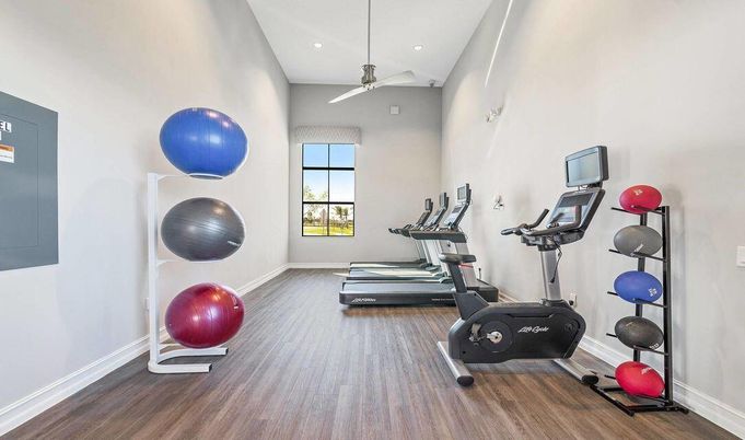 Fitness Equipment, Interior, Recessed Lighting, Wood Texture Flooring