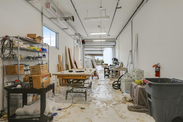 Game Room, Interior