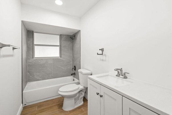 Bathroom, Interior, Recessed Lighting, Wood Texture Flooring