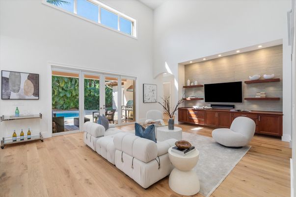 Interior, Living room, Recessed Lighting, Wood Texture Flooring