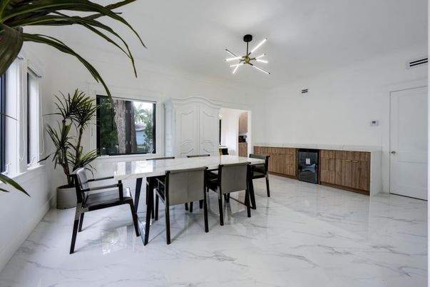 Dining room, Interior, Marble, Pendant Lights