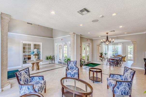 Chandelier, Dining room, Interior, Living room, Recessed Lighting