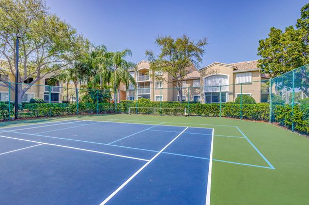 Exterior, Tennis Courts
