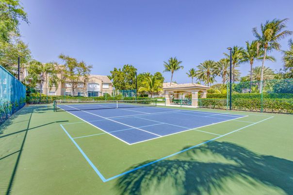 Exterior, Tennis Courts