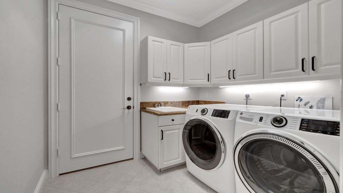 Interior, Washer