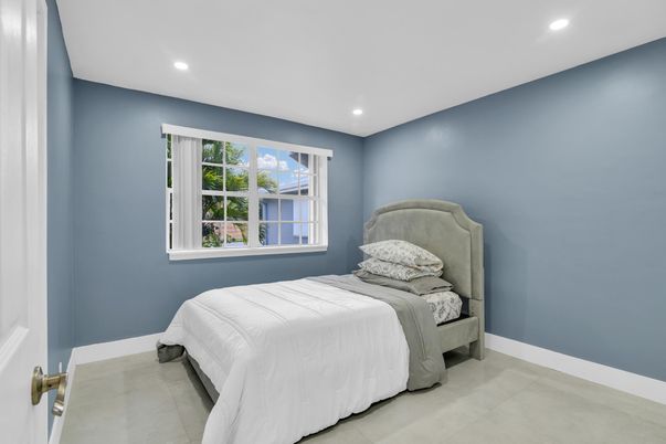 Bedroom, Interior, Recessed Lighting