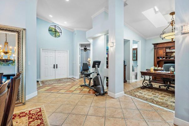 Chandelier, Fitness Equipment, Home Office, Interior, Recessed Lighting
