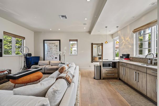 Interior, Kitchen, Living room, Pendant Lights, Recessed Lighting, Stainless Steel Appliances, Wood Texture Flooring