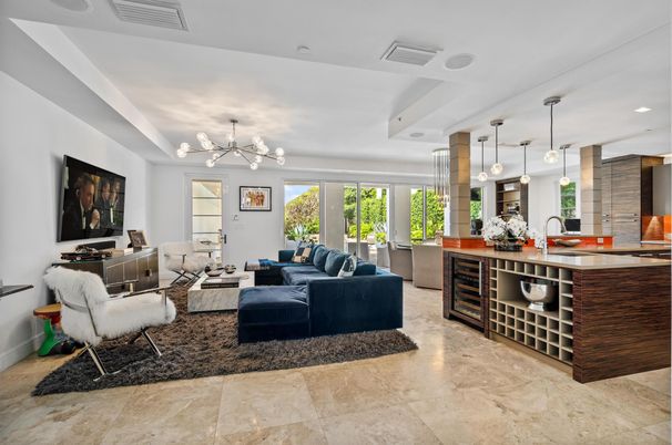 Interior, Living room, Pendant Lights, Recessed Lighting