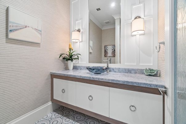 Bathroom, Interior, Recessed Lighting