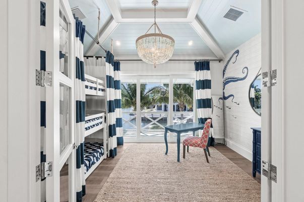 Chandelier, Dining room, Interior, Recessed Lighting, Wood Texture Flooring
