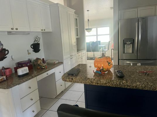 Interior, Kitchen, Pendant Lights, Stainless Steel Appliances