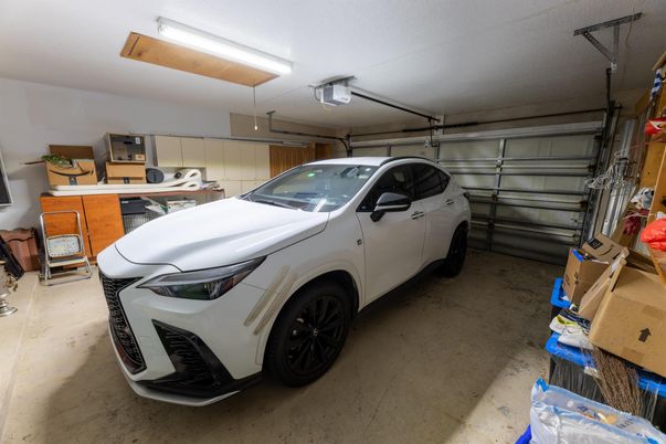 Garage, Interior