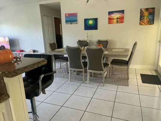 Dining room, Interior