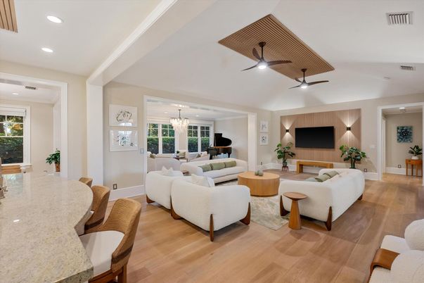 Chandelier, Dining room, Interior, Living room, Recessed Lighting, Wood Texture Flooring