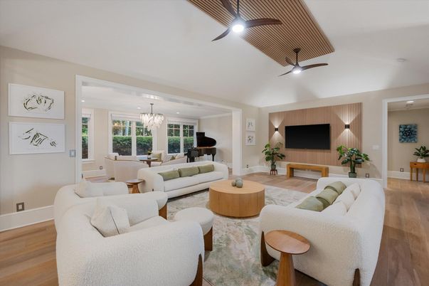 Chandelier, Dining room, Interior, Living room, Piano, Recessed Lighting, Wood Texture Flooring