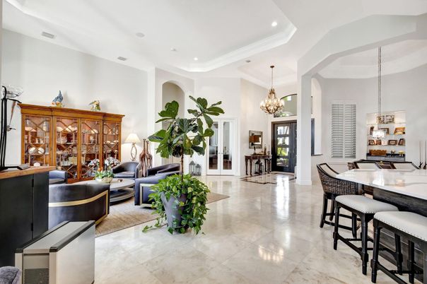 Chandelier, Dining room, Interior, Living room, Pendant Lights, Recessed Lighting