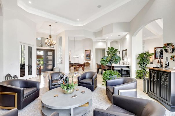 Chandelier, Dining room, Interior, Living room, Pendant Lights, Recessed Lighting