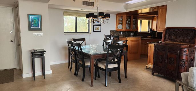 Chandelier, Dining room, Interior, Pendant Lights