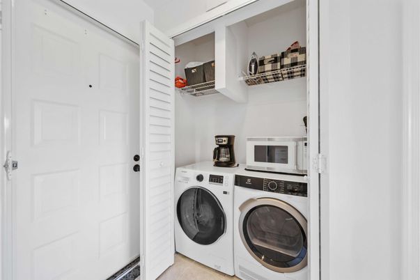 Interior, Utility Closets, Washer
