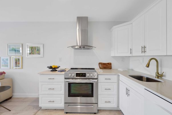 Interior, Kitchen, Stainless Steel Appliances