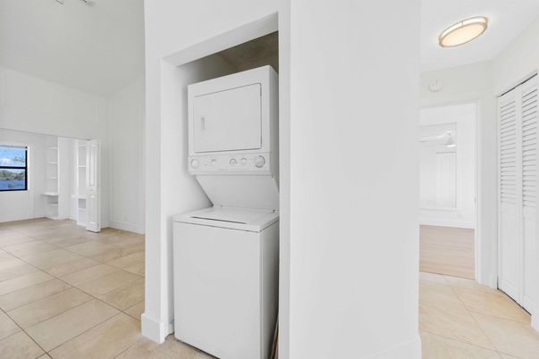 Interior, Utility Closets, Washer