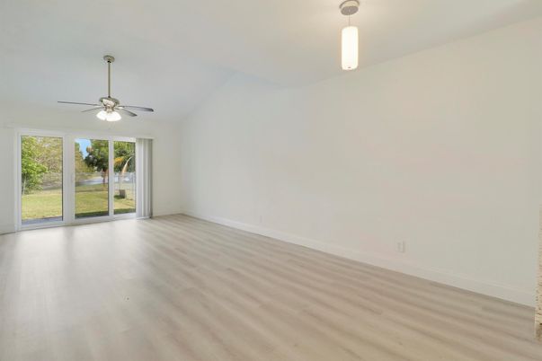 Empty room, Interior, Pendant Lights, Wood Texture Flooring