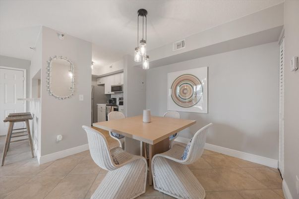 Dining room, Interior, Kitchen, Pendant Lights
