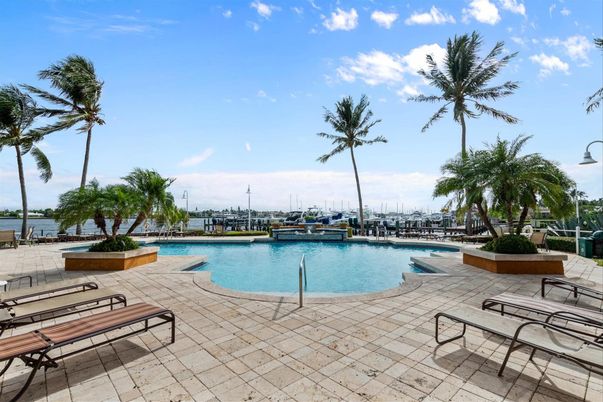 Exterior, Pool, Water