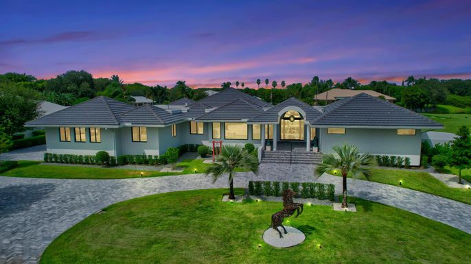 Backyard, Exterior, Facade, French Provincial